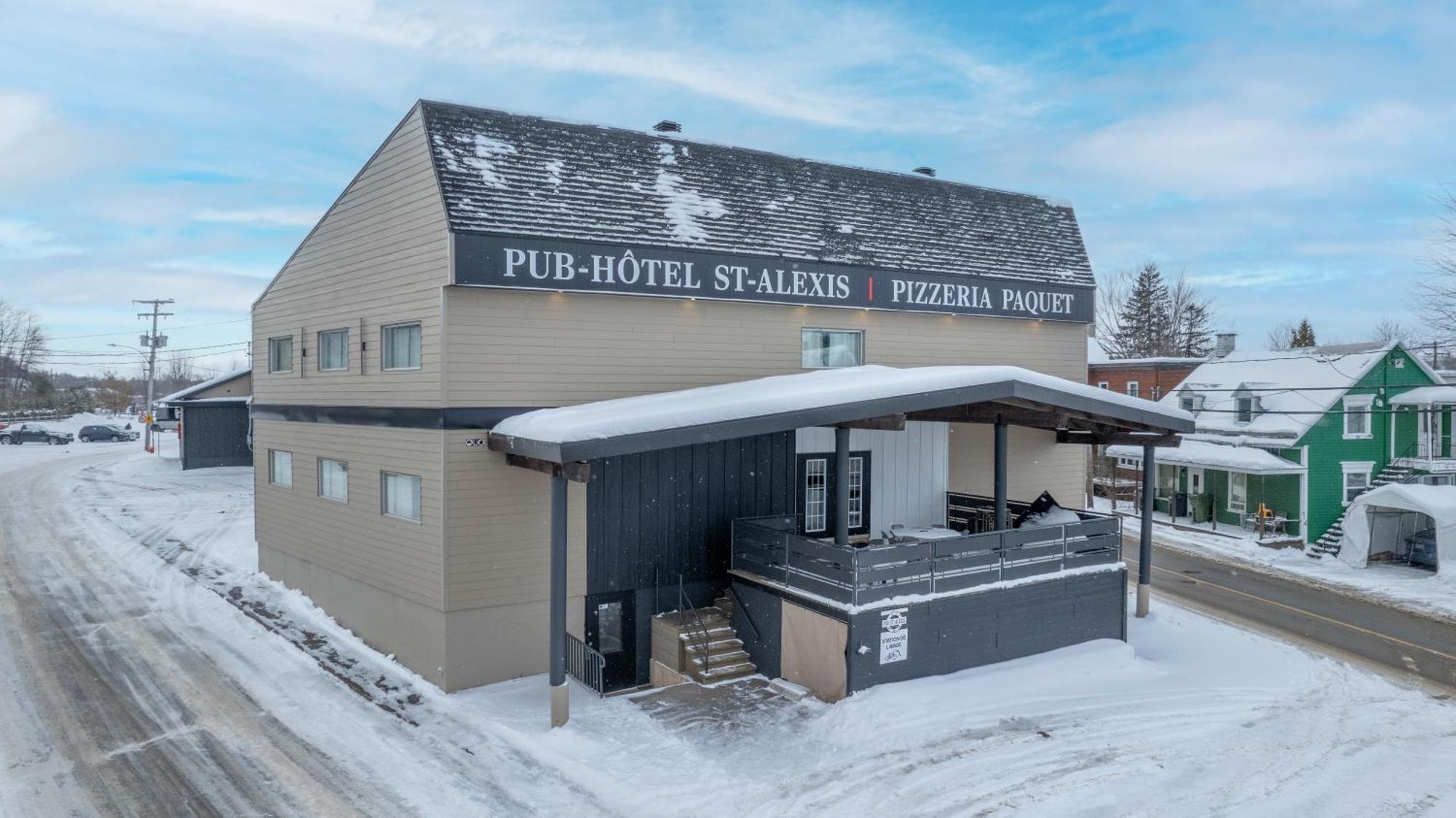Auberge St-Alexis Saint-Raymond Exterior foto